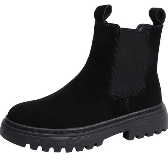 NWOB SINCERELY JULES Faux Suede Boots - Picture 1 of 12